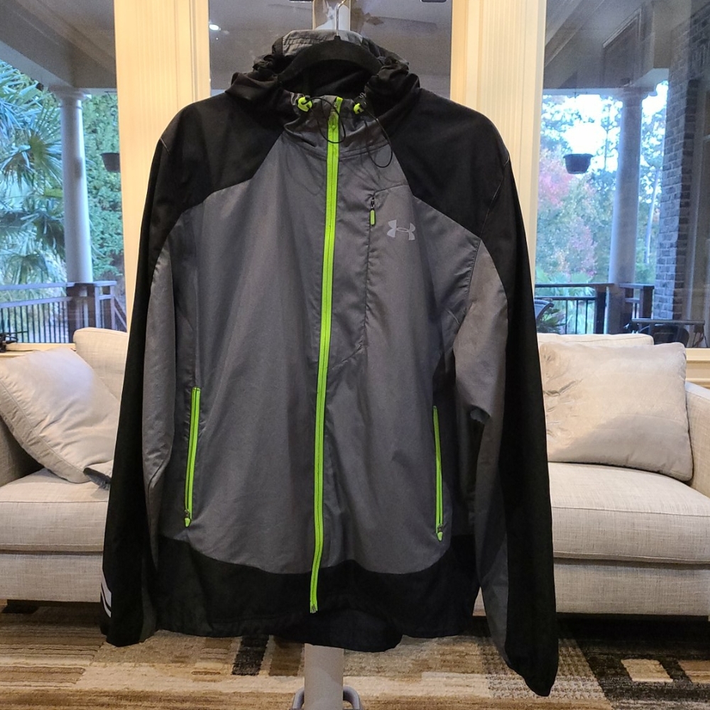 Under Armour Lightweight Fitted Running Jacket